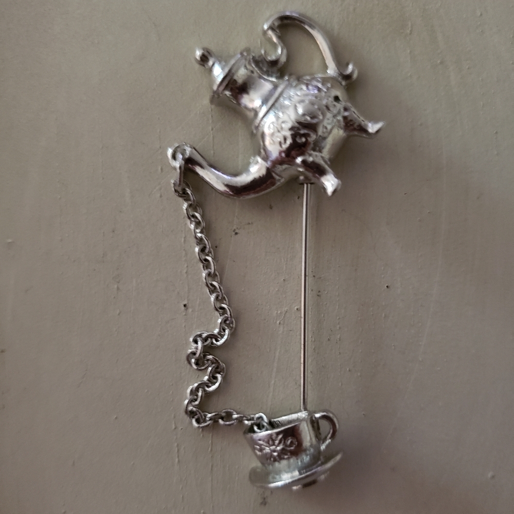 Vintage Avon Signed 2" Teapot and Teacup Brooch
